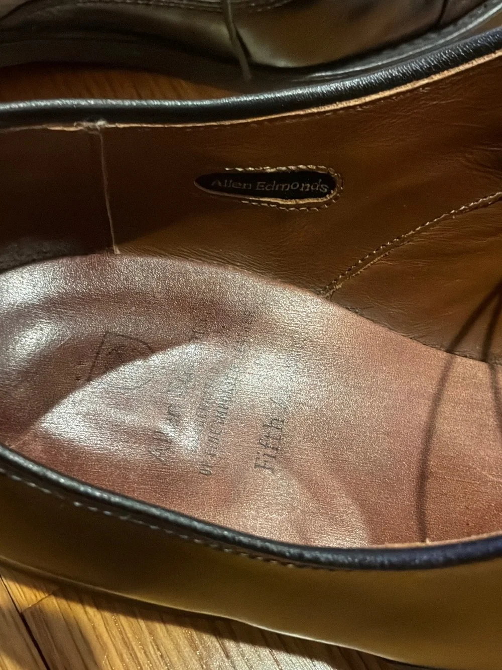 Allen Edmonds Fifth Avenue — Black Cap Toe Oxford (Size 9.5 E)